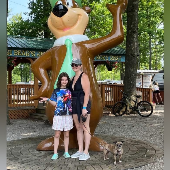 Meet your Posher, Malinda - Picture 3 of 6